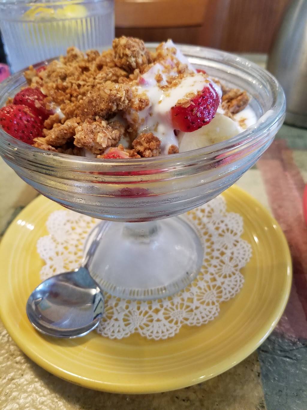 Le Peep - Galleria | restaurant | 4340 Westheimer Rd, Houston, TX 77027, USA | 7136297337 OR +1 713-629-7337