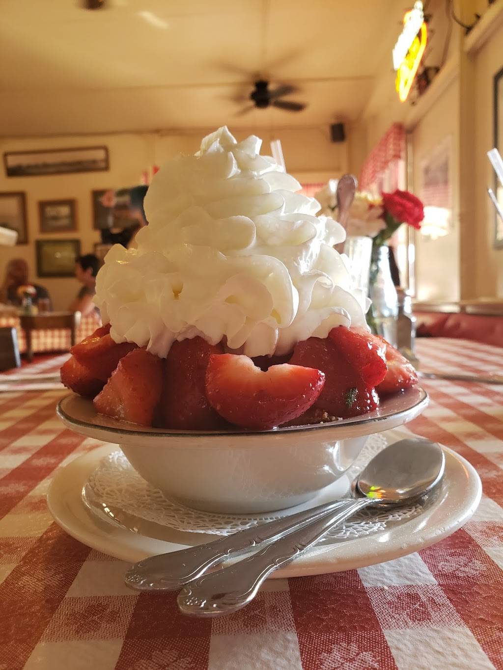 Boccalis Pizza & Pasta | restaurant | 3277 E Ojai Ave, Ojai, CA 93023, USA | 8056466116 OR +1 805-646-6116