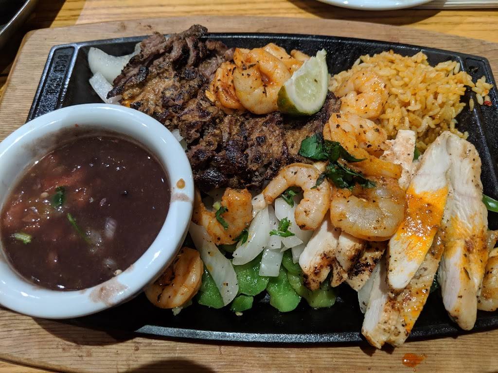 Chilis Grill & Bar | restaurant | 426 S Telshor Blvd, Las Cruces, NM 88001, USA | 5755228081 OR +1 575-522-8081