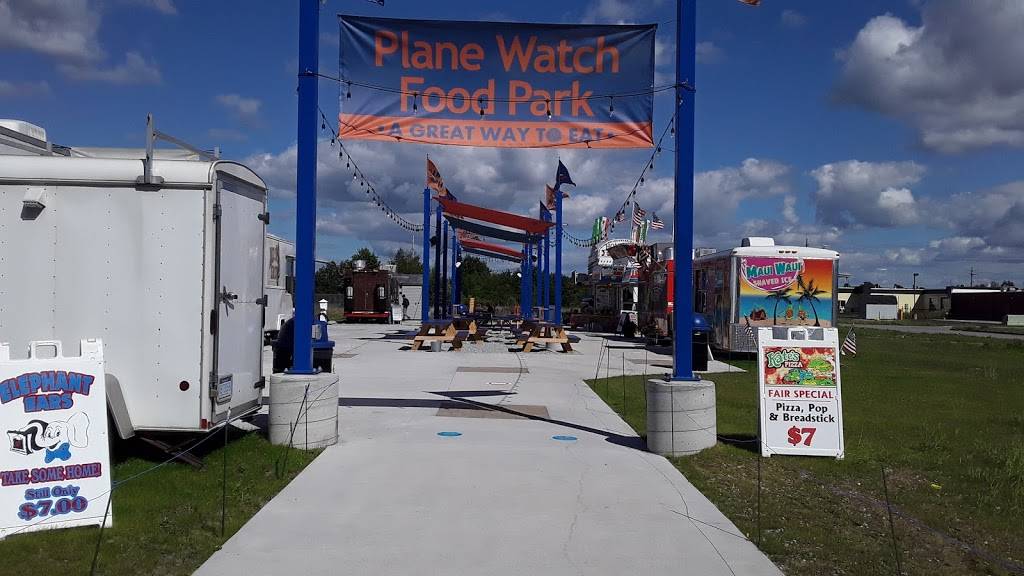 Plane Watch Food Park | restaurant | 1100 E Sternberg Rd, Norton Shores, MI 49444, USA | 2317994801 OR +1 231-799-4801