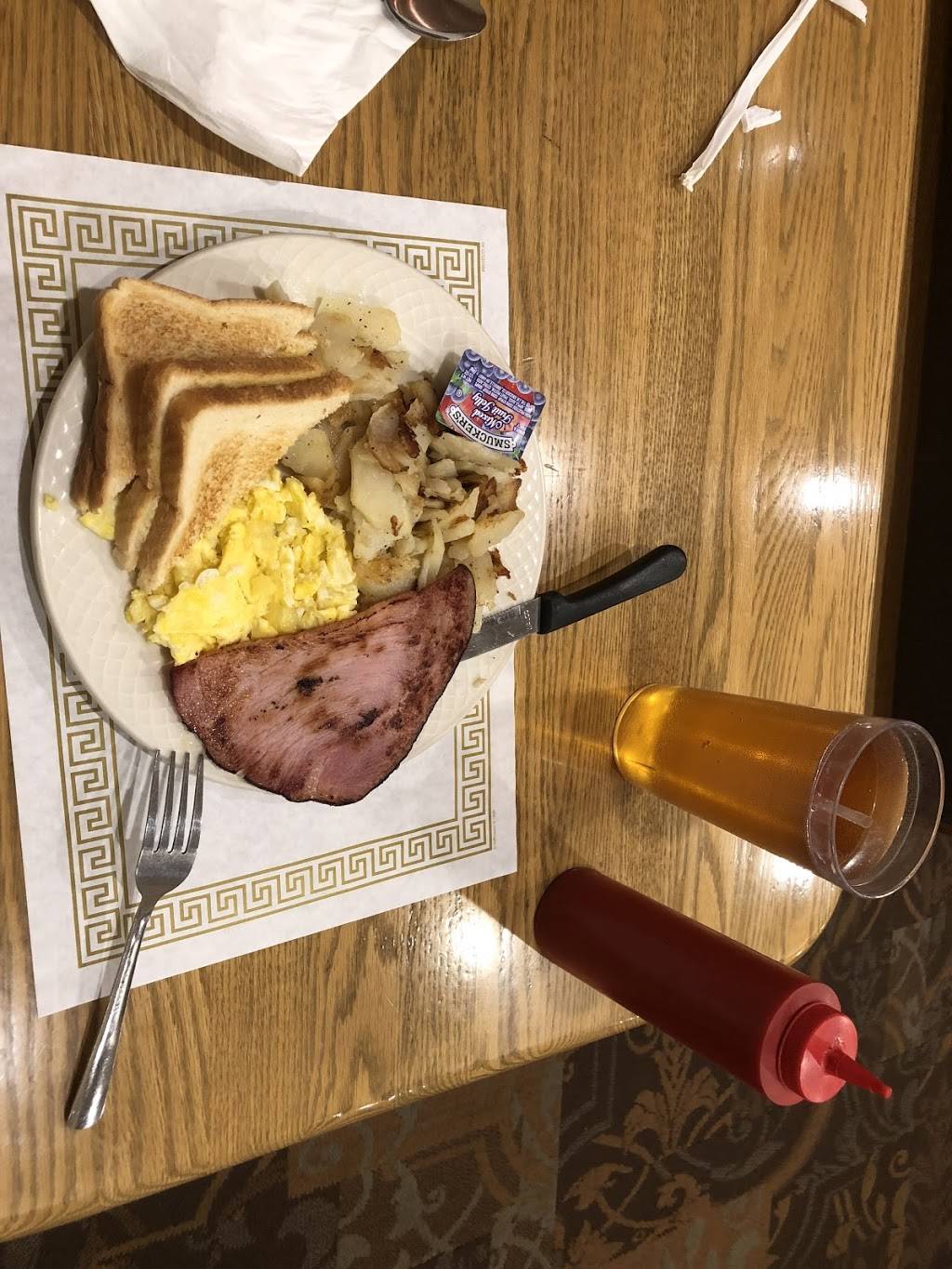 Loris Family Restaurant LLC | restaurant | 17020 McConnelsville Rd, Caldwell, OH 43724, USA | 7407324711 OR +1 740-732-4711