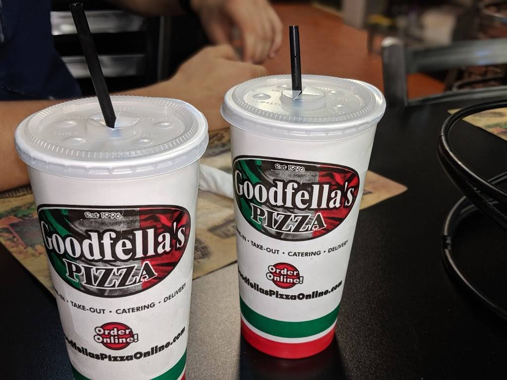 Goodfellas pizza | restaurant | E Indiantown Rd, Jupiter, FL 33477, USA | 5617483454 OR +1 561-748-3454