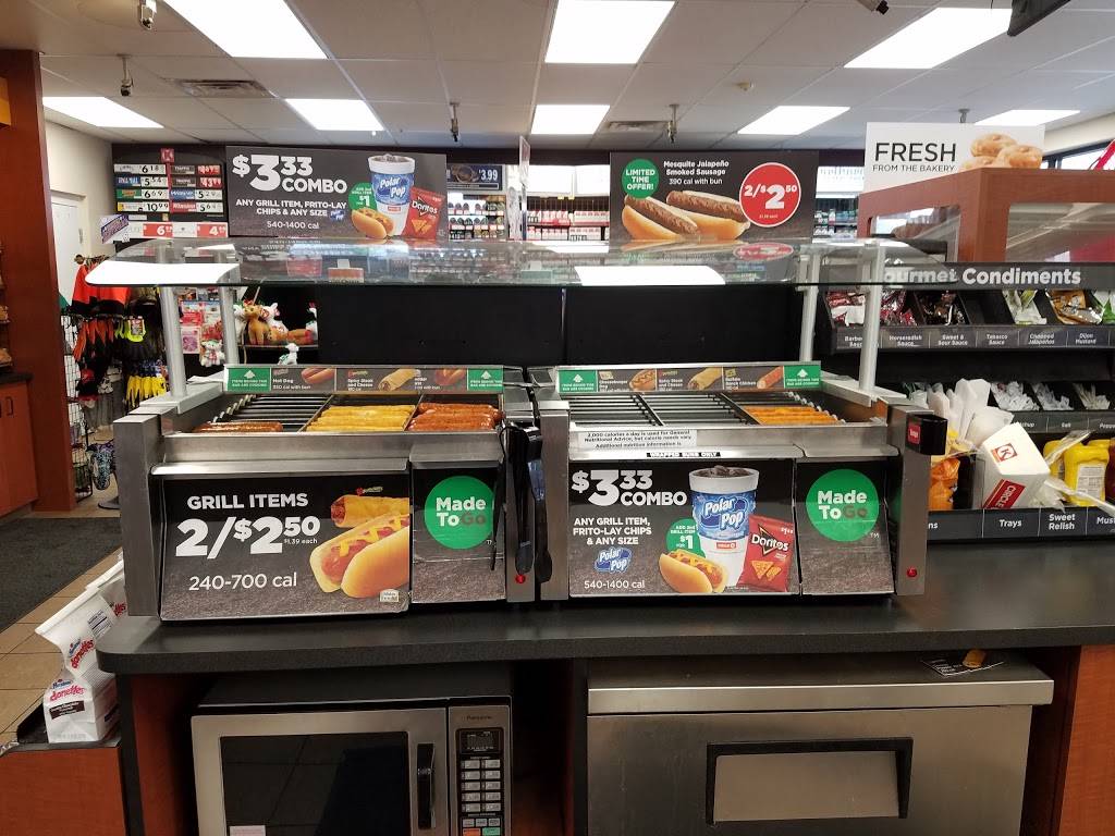 Circle K | cafe | 514 Michigan St NE, Grand Rapids, MI 49503, USA | 6164519836 OR +1 616-451-9836