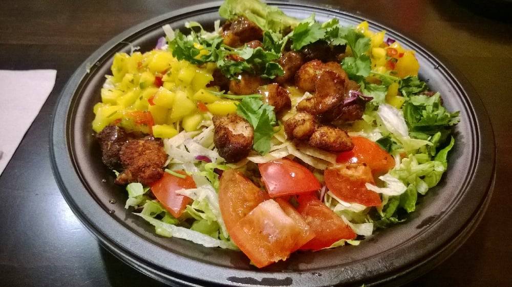 Bunker Grill, Bar & Que | restaurant | N6246 US-12, Elkhorn, WI 53121, USA | 2627235722 OR +1 262-723-5722