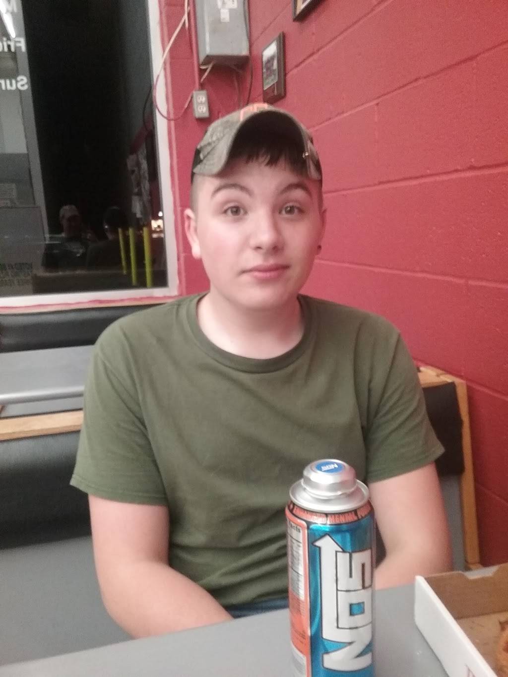 Gioninos Pizzeria | restaurant | 1145 Alliance Rd NW, Minerva, OH 44657, USA | 3308682525 OR +1 330-868-2525