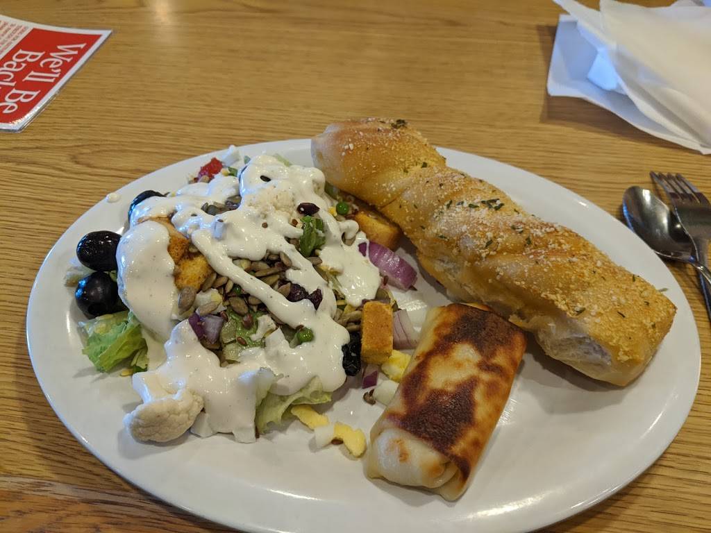 Valentinos | restaurant | 2701 S 70th St, Lincoln, NE 68506, USA | 4024379177 OR +1 402-437-9177