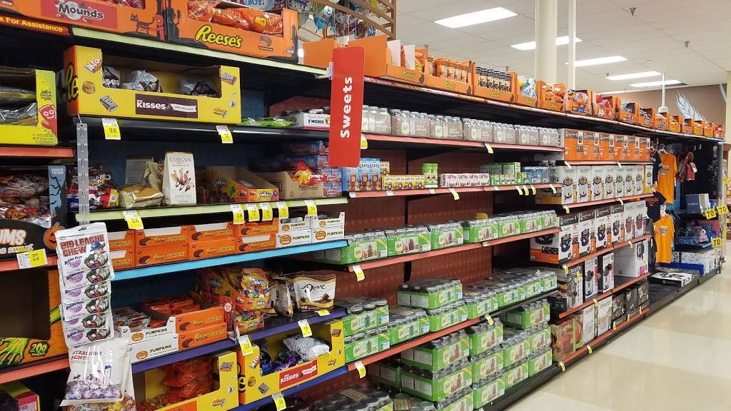 Applewood Village | shopping mall | 3400 Youngfield St, Wheat Ridge, CO 80033, USA | 3033005300 OR +1 303-300-5300