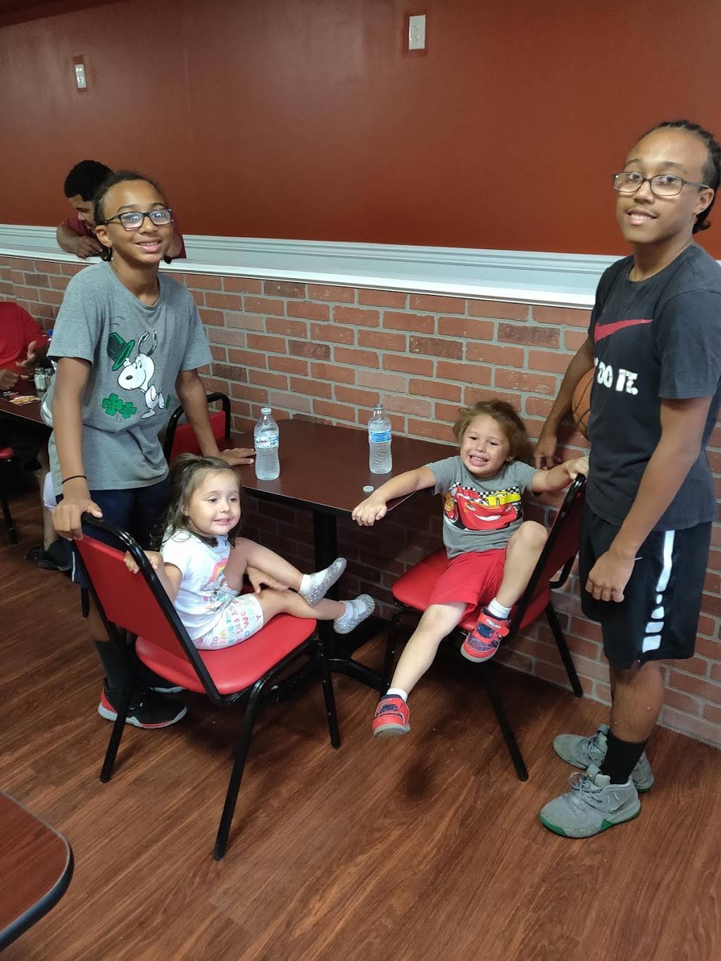 Phillys Finest Pizza | restaurant | 7962 Dungan Rd, Philadelphia, PA 19111, USA | 2156137174 OR +1 215-613-7174