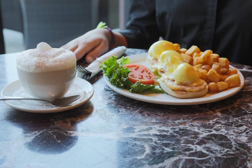 Symposium Cafe Restaurant & Lounge | restaurant | 235 Guelph St, Georgetown, ON L7G 4A8, Canada | 9058772222 OR +1 905-877-2222