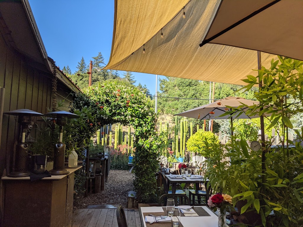 The Bewildered Pig | restaurant | 1810 CA-128, Philo, CA 95466, USA | 7078952088 OR +1 707-895-2088