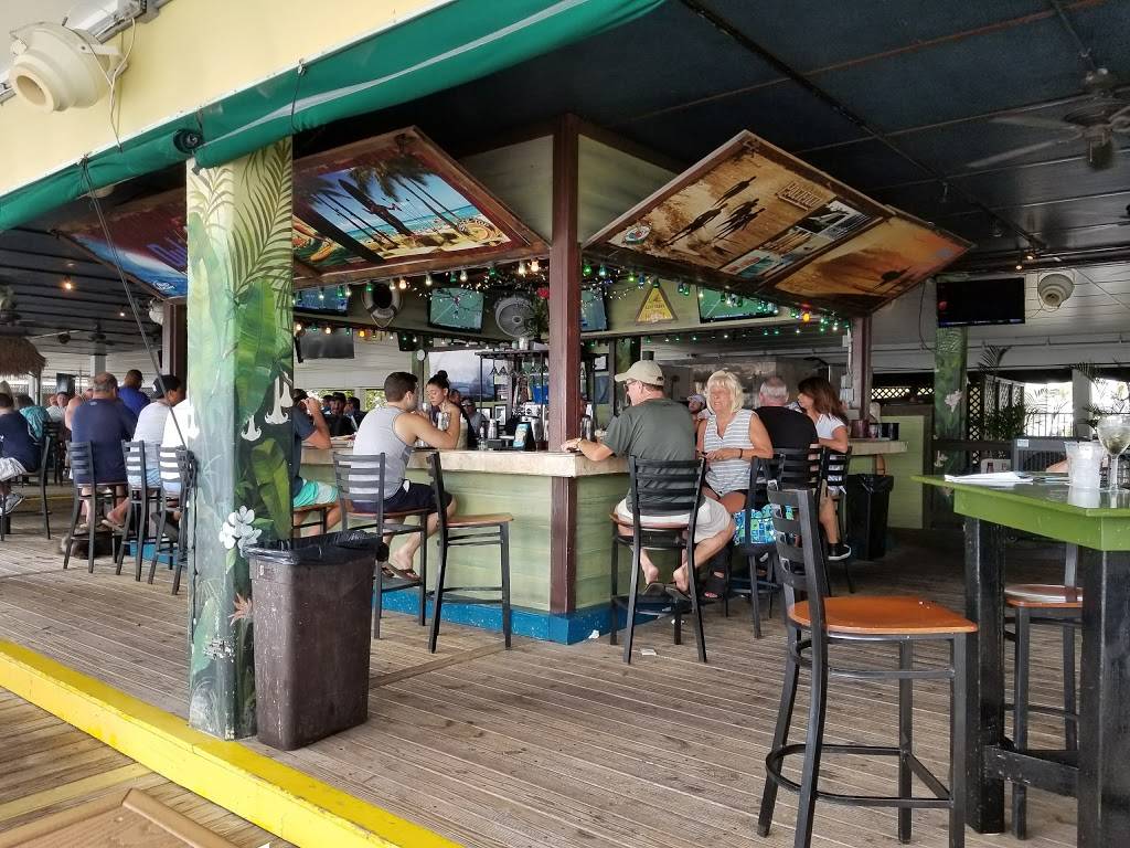 Hula Bay Club | restaurant | 5210 W Tyson Ave, Tampa, FL 33611, USA | 8138374852 OR +1 813-837-4852