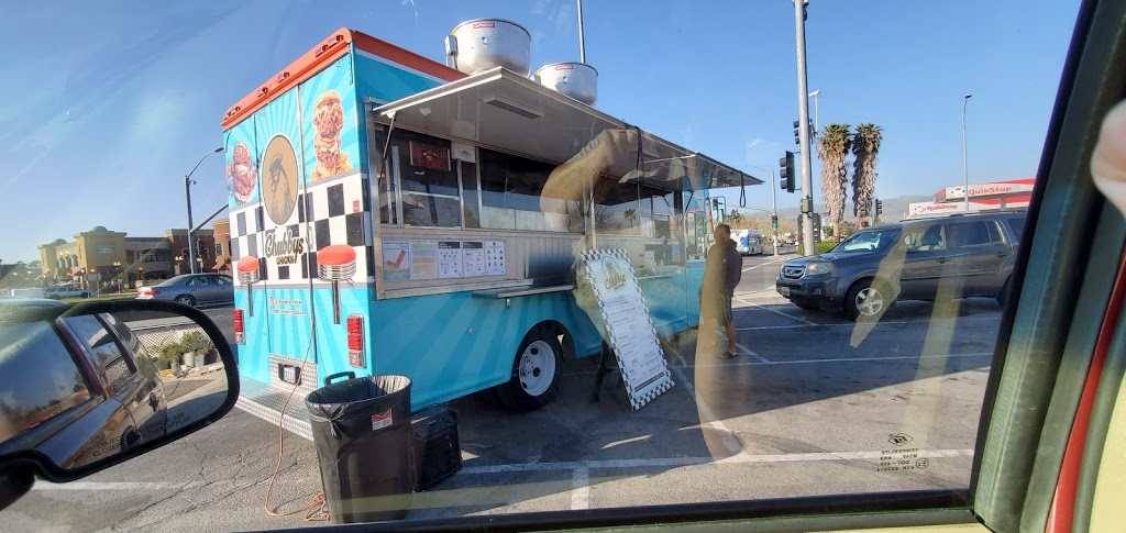 Chubbys Chickn | restaurant | 888 Story Rd, San Jose, CA 95122, USA | 4084897514 OR +1 408-489-7514