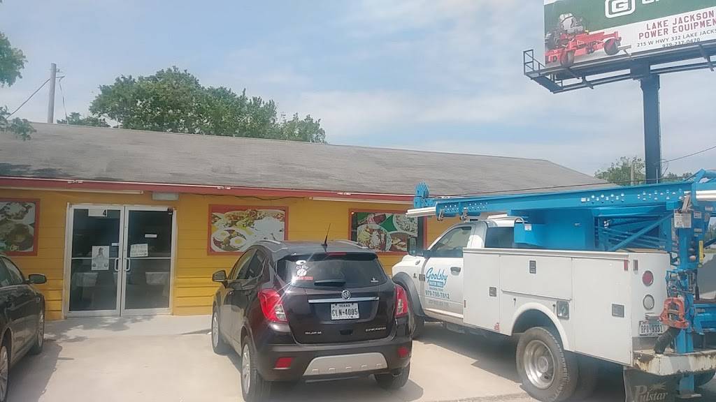 El Jalapeño | restaurant | 1116 N Brooks St, Brazoria, TX 77422, USA | 9792481894 OR +1 979-248-1894