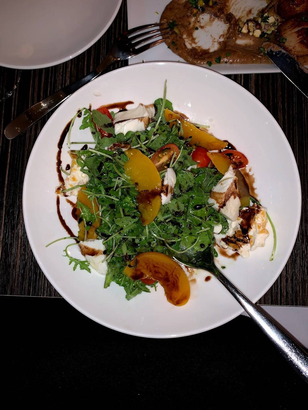 Ombretta Cucina + Vino | restaurant | 121 Lakeshore Rd W, Mississauga, ON L5H 1E9, Canada | 9052712017 OR +1 905-271-2017