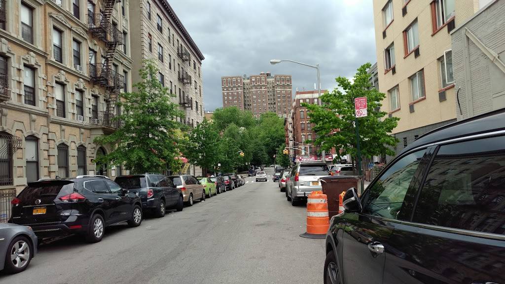 Indian Express | restaurant | 301 W 154th St, New York, NY 10039, USA | 2122560903 OR +1 212-256-0903