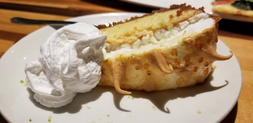 Salt Rock Tavern | restaurant | 3689 Tampa Rd, Oldsmar, FL 34677, USA | 8133364977 OR +1 813-336-4977