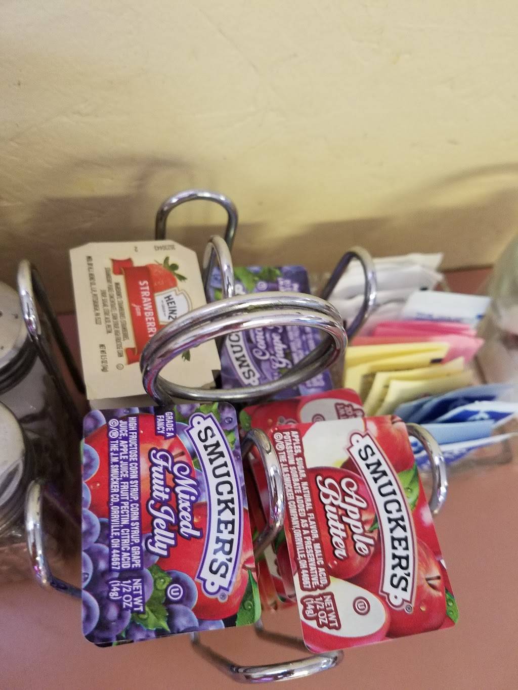 North 5th Street Diner | restaurant | 1803, 10 N 5th St, McSherrystown, PA 17344, USA | 7176301045 OR +1 717-630-1045