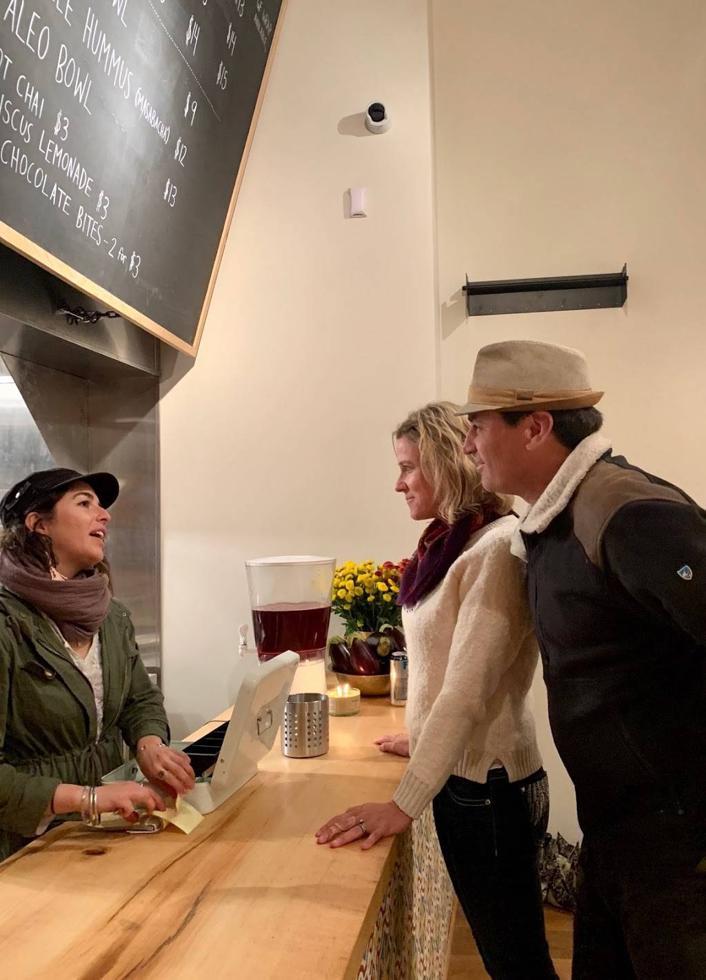 MeZe Eatery Grass Valley | restaurant | 106 Mill St, Grass Valley, CA 95945, USA | 5302059679 OR +1 530-205-9679