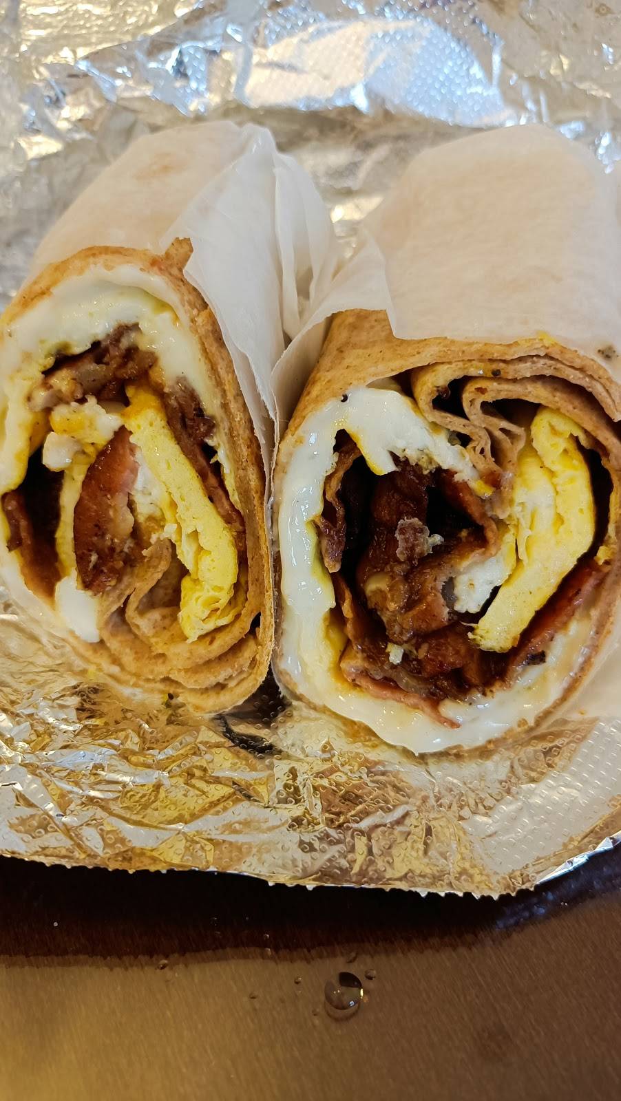 Joshuas Deli | restaurant | 44 Batterymarch St, Boston, MA 02110, USA | 6174517779 OR +1 617-451-7779