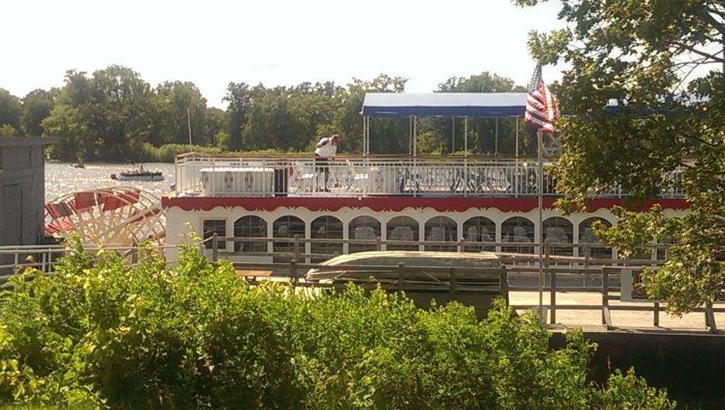 La Crosse Queen Cruises | restaurant | 405 E Veterans Memorial Dr, La Crosse, WI 54601, USA | 6087848523 OR +1 608-784-8523