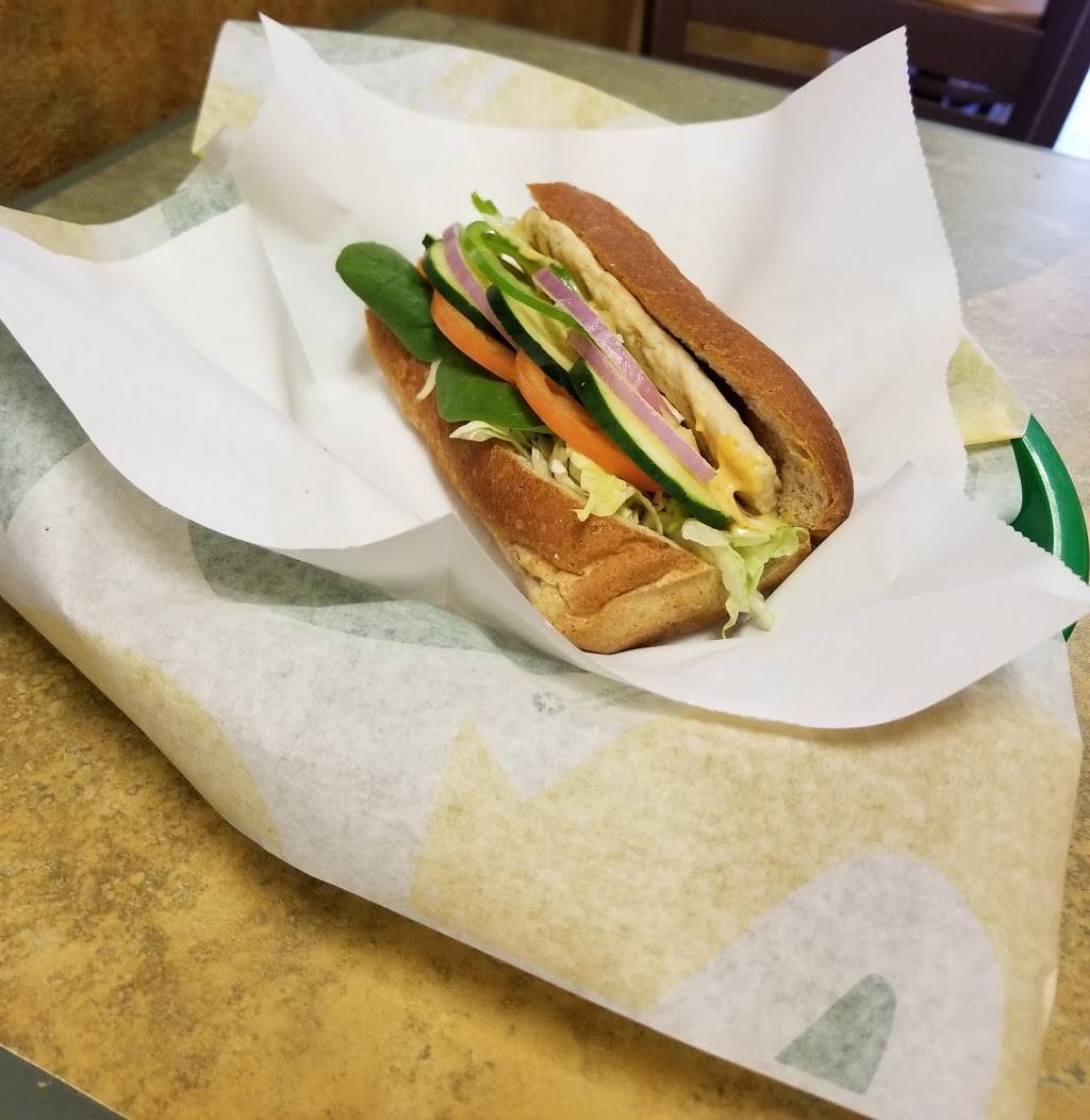 Subway Restaurants | restaurant | 744 El Camino Real, San Carlos, CA 94070, USA | 6506371296 OR +1 650-637-1296