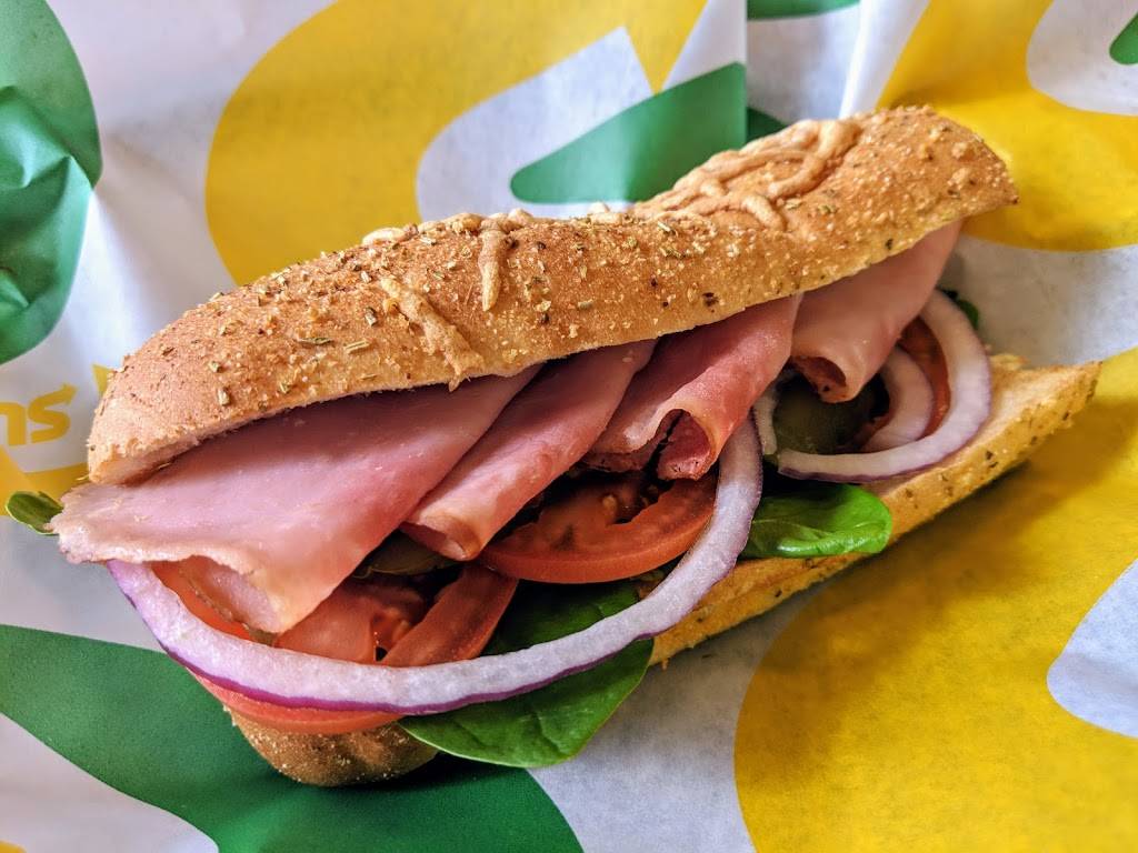Subway | meal takeaway | 7080 NE Cornell Rd, Hillsboro, OR 97124, USA | 5036937202 OR +1 503-693-7202