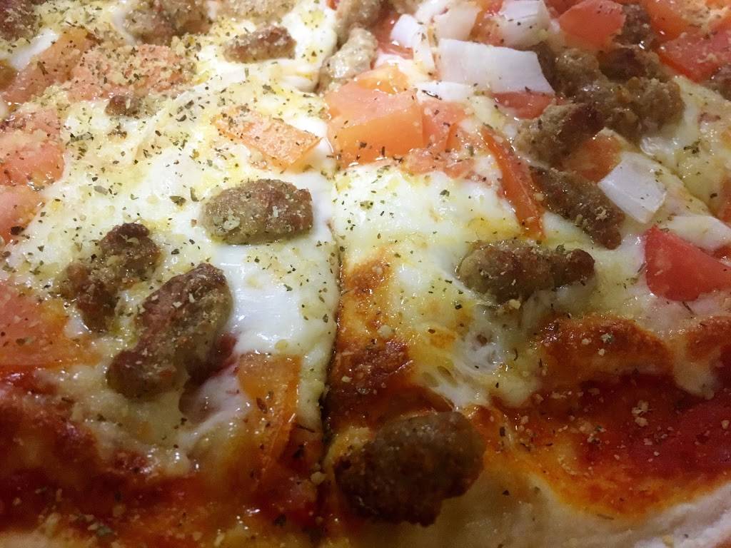 Green Kayak Grille & Pub | restaurant | 200 Front St, New Richmond, OH 45157, USA | 5138436040 OR +1 513-843-6040