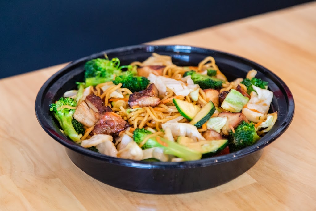 Teriyaki Madness | restaurant | 16955 N 75th Ave Ste 115, Peoria, AZ 85382, USA | 6238784219 OR +1 623-878-4219