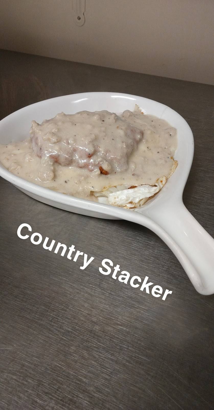 The Main Dish | restaurant | 219 Main St S, Luck, WI 54853, USA | 7154722378 OR +1 715-472-2378