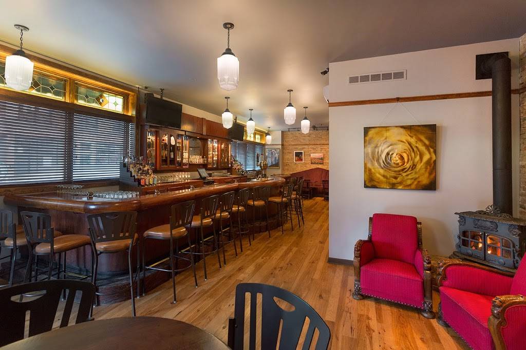 Southport & Irving SIP | restaurant | 4000 N Southport Ave, Chicago, IL 60613, USA | 7738572890 OR +1 773-857-2890