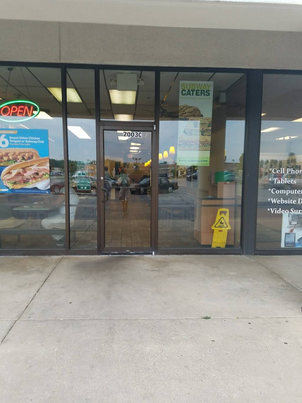 Subway | restaurant | 2003 Lincolnway E, Goshen, IN 46526, USA | 5745337827 OR +1 574-533-7827