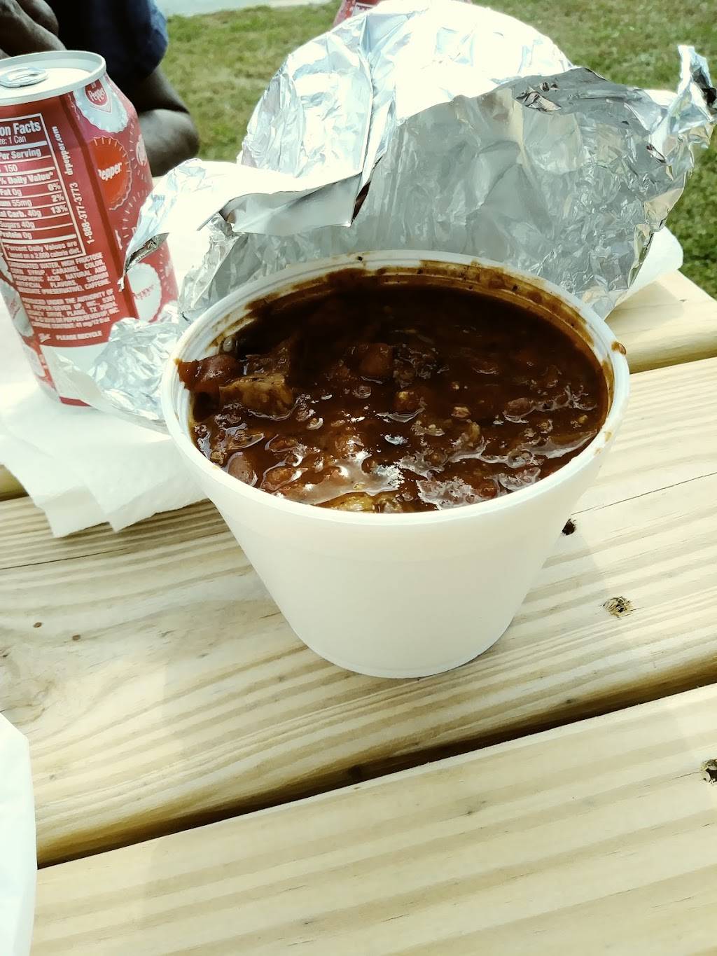 Franks Backyard BBQ | restaurant | 9720 W 133rd Ave, Cedar Lake, IN 46303, USA | 2195521275 OR +1 219-552-1275