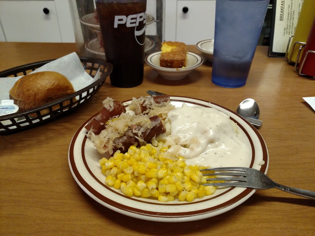 Dons Place & Gift Closet | restaurant | 230 N Broadway Ave, Protection, KS 67127, USA | 6206224365 OR +1 620-622-4365