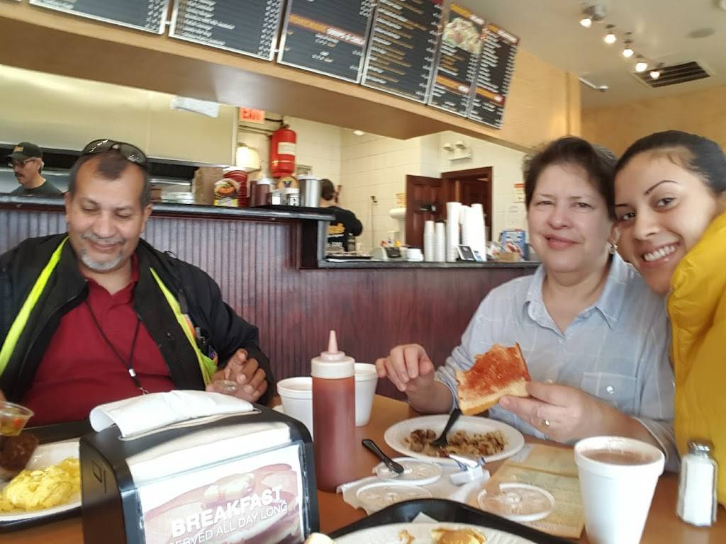 Edens The Original | restaurant | 6045 N Cicero Ave, Chicago, IL 60646, USA | 7737363385 OR +1 773-736-3385