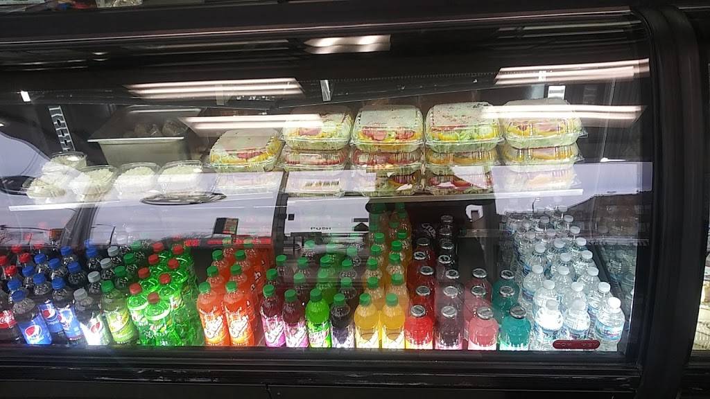 JJ fish , chicken & grill | restaurant | 5211 W North Ave, Chicago, IL 60639, USA | 7734178888 OR +1 773-417-8888