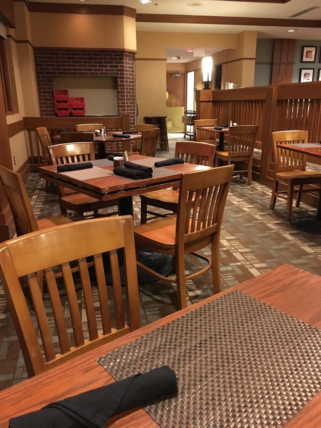 Heartland Grill | restaurant | 706 John Nolen Dr, Madison, WI 53713, USA | 6082589505 OR +1 608-258-9505