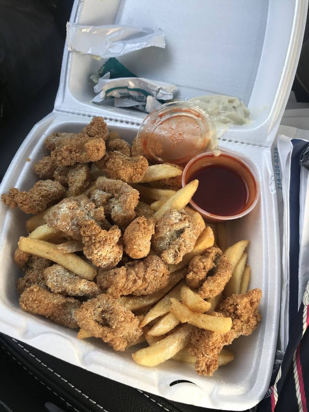 Sharks Fish & Chicken | restaurant | 9759 Forest Ln, Dallas, TX 75243, USA | 2145752227 OR +1 214-575-2227