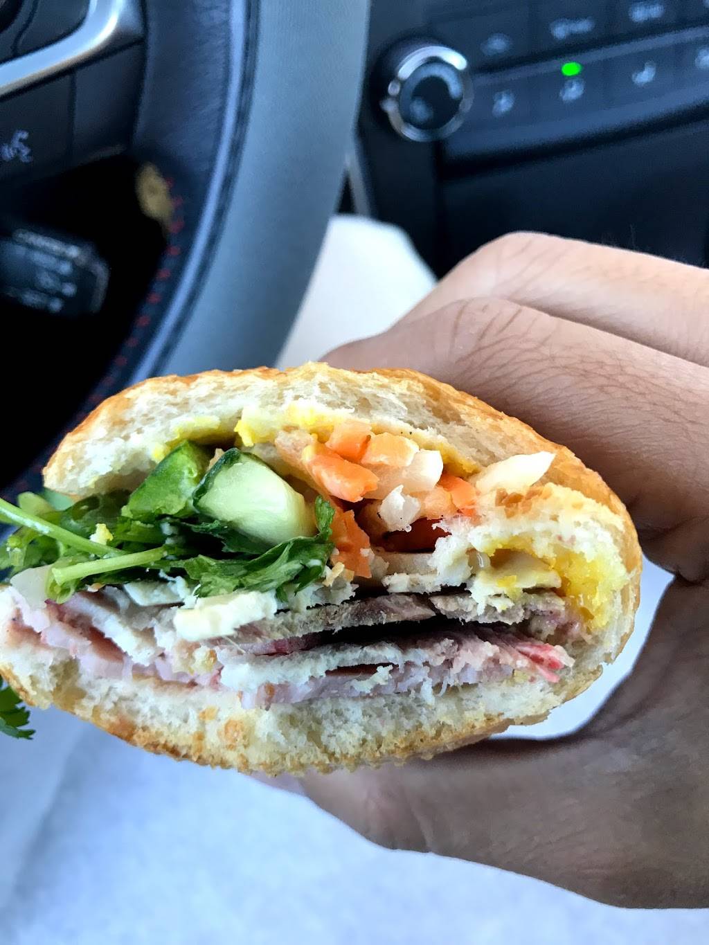 Saigon deli | restaurant | 5304 E Belknap St, Haltom City, TX 76117, USA | 8173498583 OR +1 817-349-8583