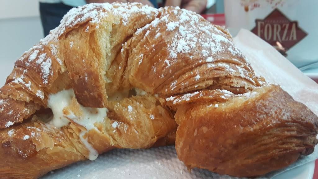 Gelato-go South Beach | cafe | 458 Ocean Dr, Miami Beach, FL 33139, USA | 3053978648 OR +1 305-397-8648