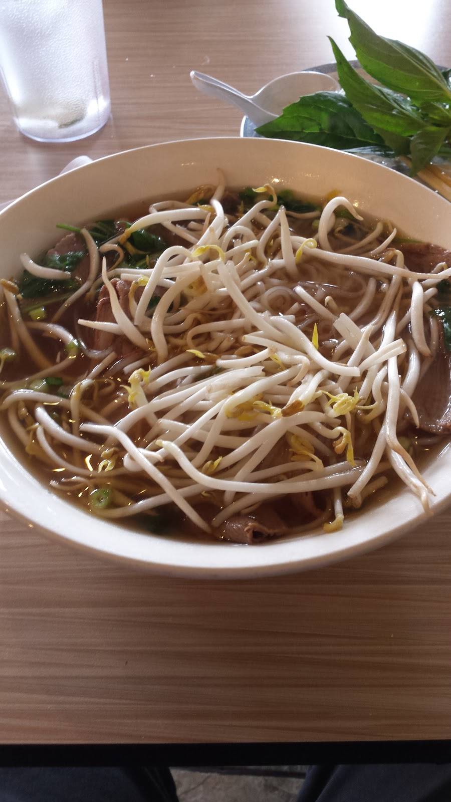 Pho Que Huong | restaurant | 1720 Eldorado Pkwy #101, McKinney, TX 75069, USA | 9725428422 OR +1 972-542-8422