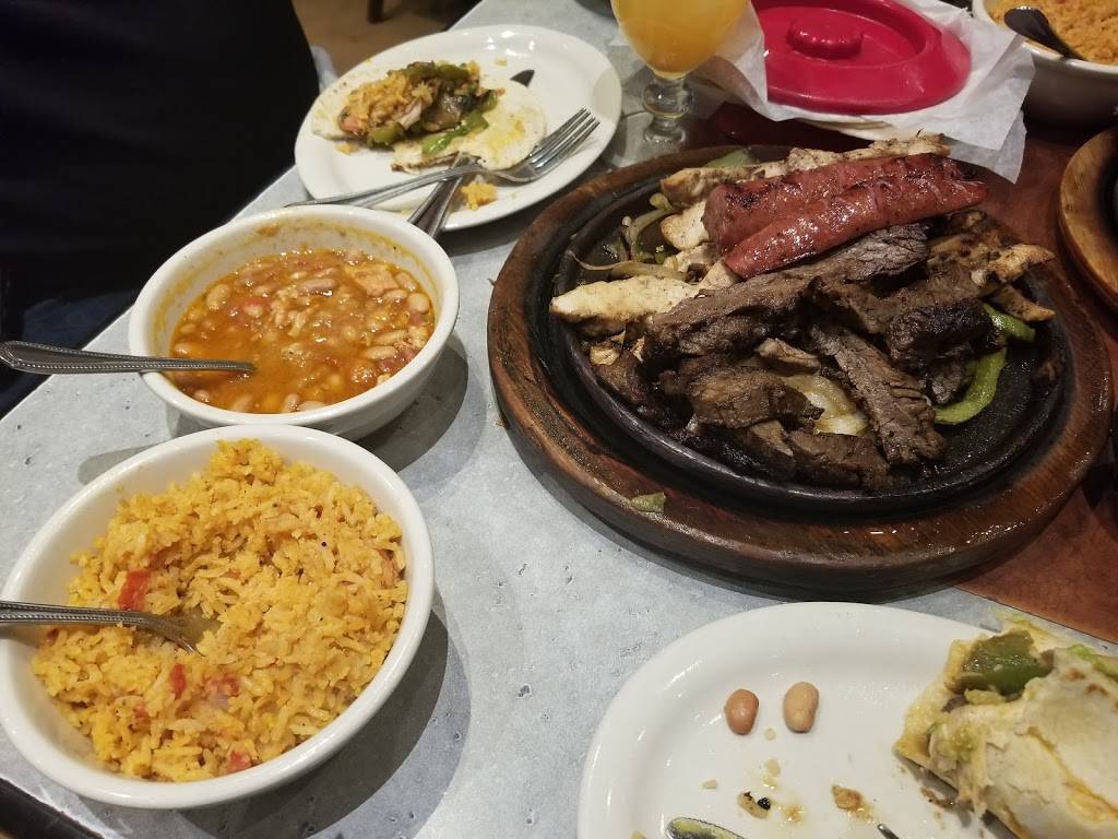 Pericos Mexican Restaurant | restaurant | 10820 Bandera Rd, San Antonio, TX 78250, USA | 2106845376 OR +1 210-684-5376