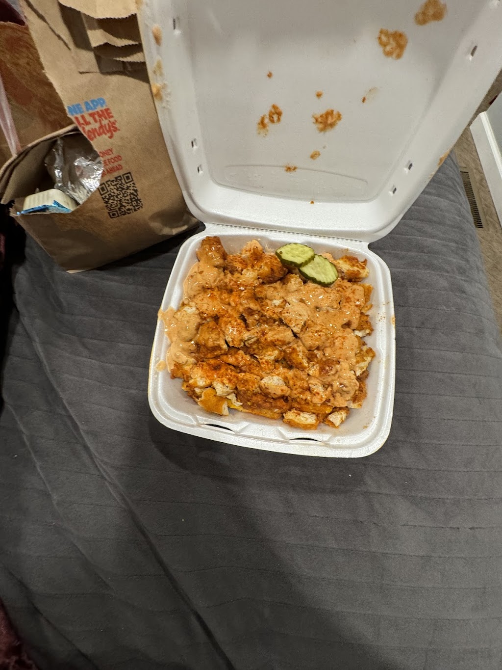 Lincoln Chicken & Burger | restaurant | 1128 S Broad St, Philadelphia, PA 19146, USA | 4452234031 OR +1 445-223-4031