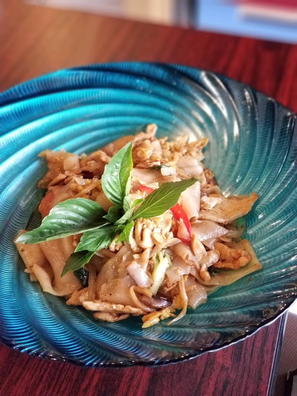 Bananas Thai Cuisine | restaurant | 15556 Farm to Market Rd 529, Houston, TX 77095, USA | 2814634399 OR +1 281-463-4399