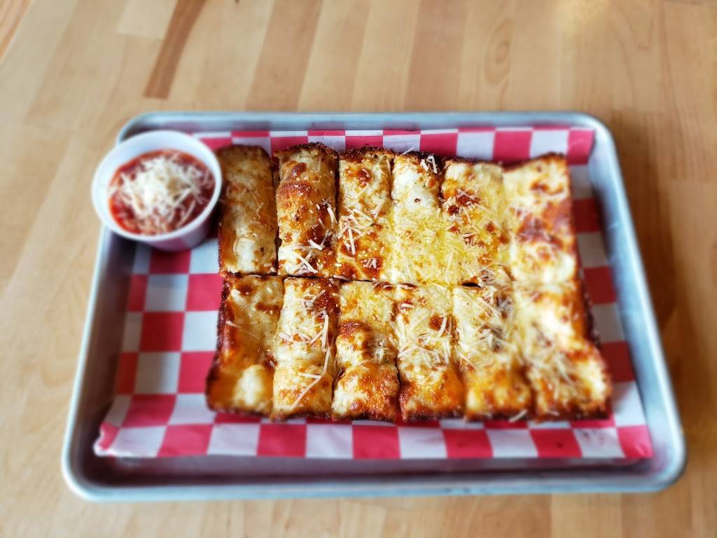 Backlot Taphouse | restaurant | 2110 S 67th St Suite 108, Omaha, NE 68106, USA | 4029169581 OR +1 402-916-9581