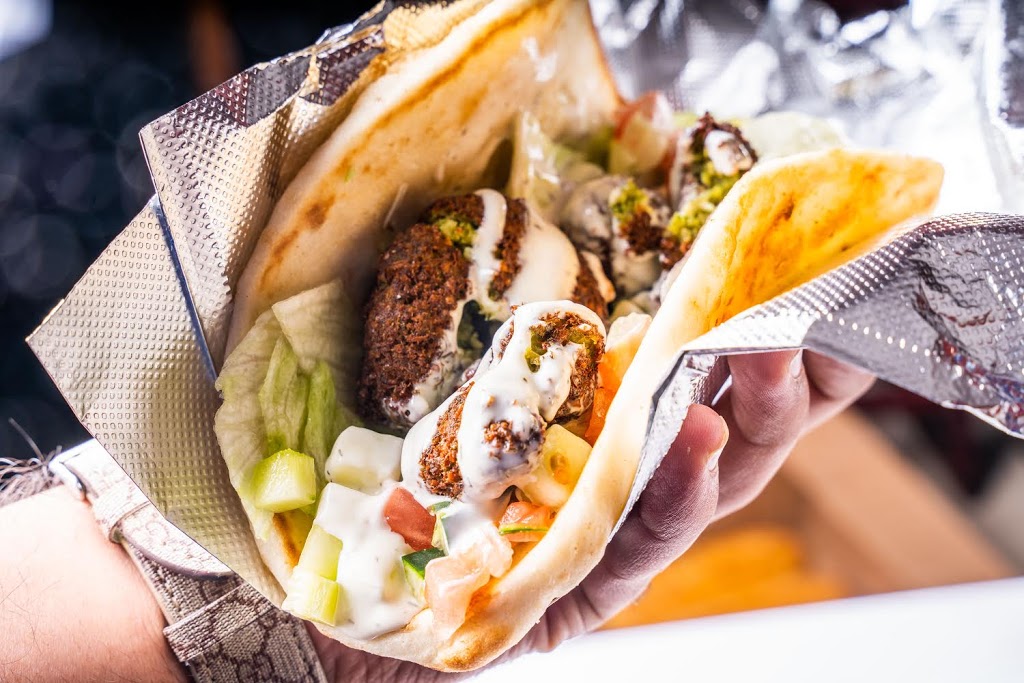 Naqs Halal food-UF | restaurant | 1412 W University Ave suite c, Gainesville, FL 32603, USA | 3523762781 OR +1 352-376-2781