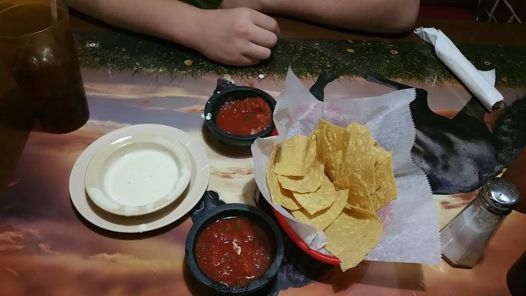 Mi Sombrero | restaurant | 64 Comas St, Baxley, GA 31513, USA | 9123670280 OR +1 912-367-0280