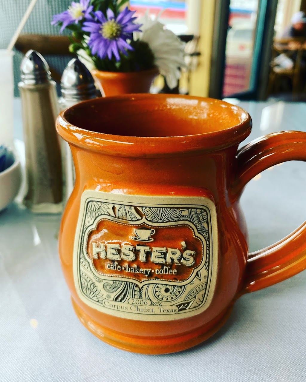 Hesters Cafe Six Points | cafe | 1714 S Alameda St, Corpus Christi, TX 78404, USA | 3618850558 OR +1 361-885-0558
