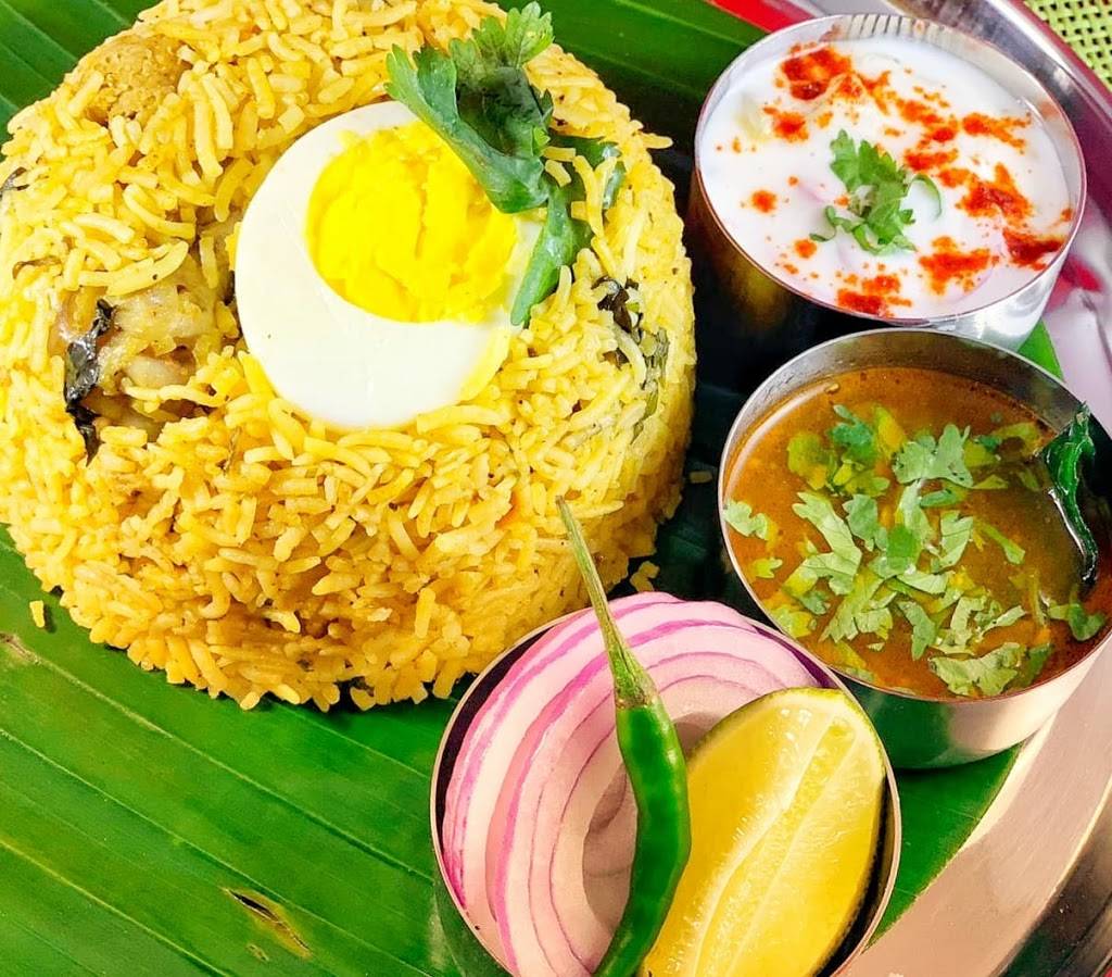 Curries N Cravings | restaurant | 2650 King Rd #400, Frisco, TX 75034, USA | 9722929000 OR +1 972-292-9000