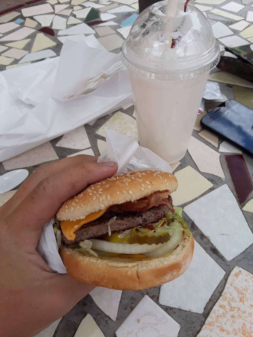 Frosty Burger | restaurant | 28823 Old Hwy 80, Pine Valley, CA 91962, USA | 6194738845 OR +1 619-473-8845