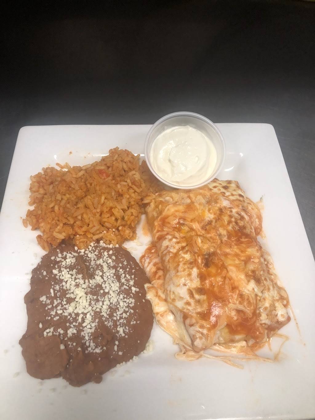 Senor Dylans Cantina | restaurant | 2281 Randall Rd, Carpentersville, IL 60110, USA | 2246999974 OR +1 224-699-9974